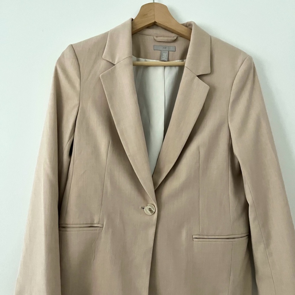 H&M beige blazer